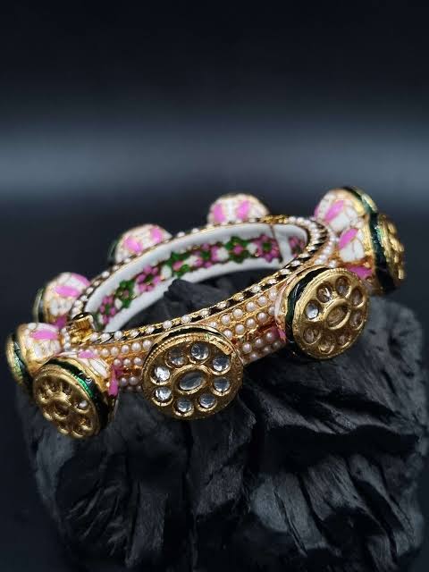 Customized bangles